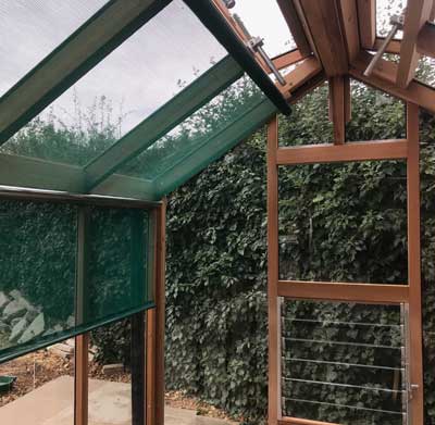 Greenhouse with blinds