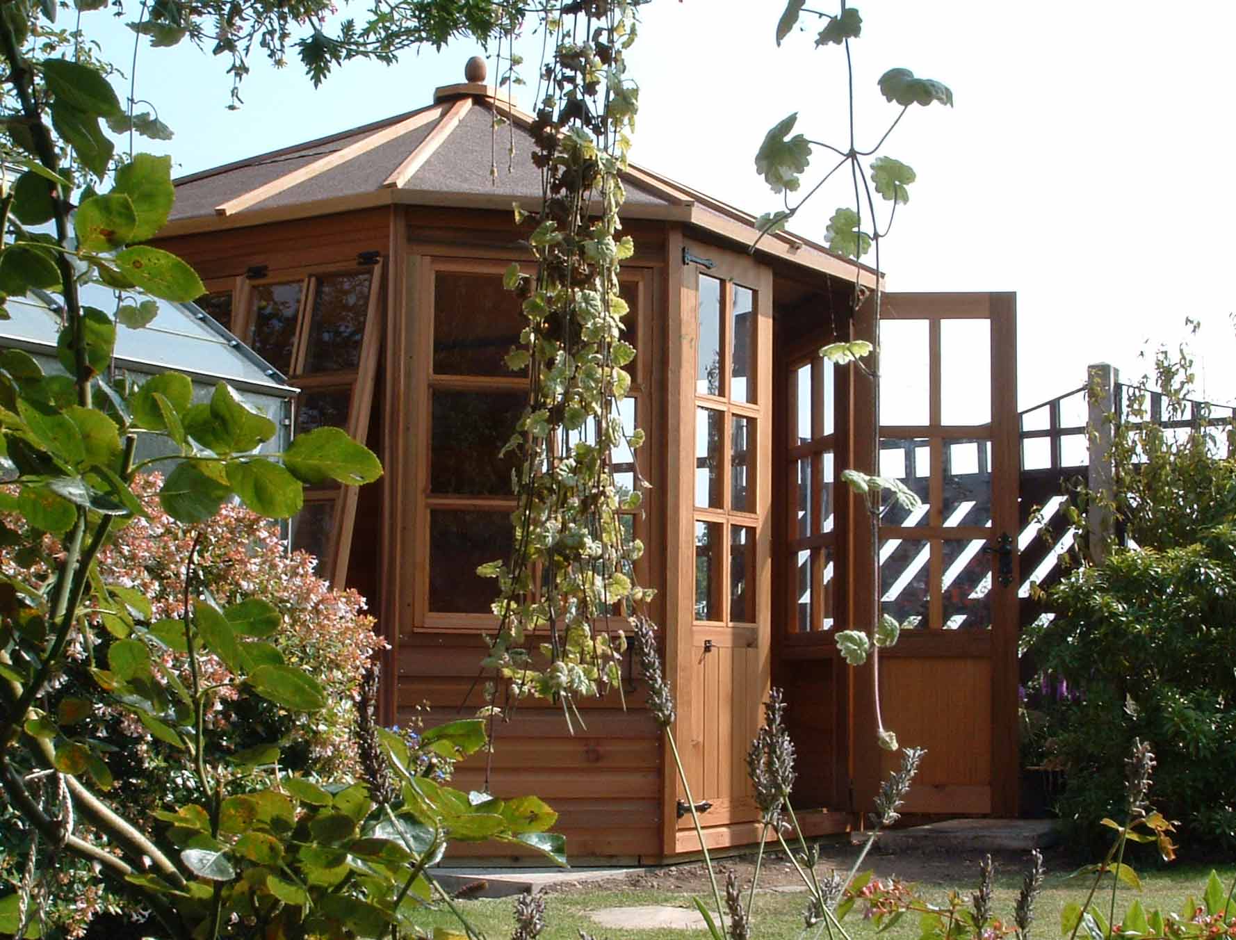 Western Red Garden Summerhouse 