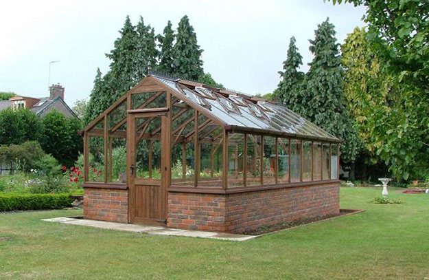 20ft x 10ft bespoke greenhouse fitted on a dwarf wall