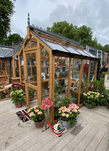 British cedar Greenhouse House, Clear Stained